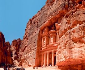 Helloworld Travel Scenic Tours image of Petra
